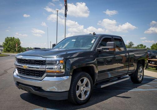 Graphite Metallic 2017 Chevrolet Silverado 1500 1LT