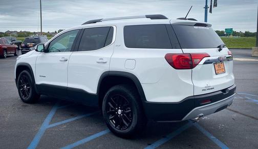 Summit White 2019 GMC Acadia SLT-1