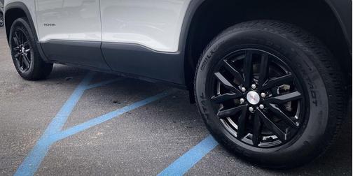 Summit White 2019 GMC Acadia SLT-1