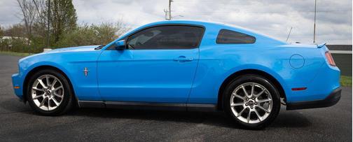 2010 Ford Mustang Base