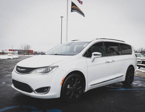 2018 Chrysler Pacifica Limited
