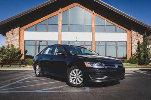2015 Volkswagen Passat 1.8T S