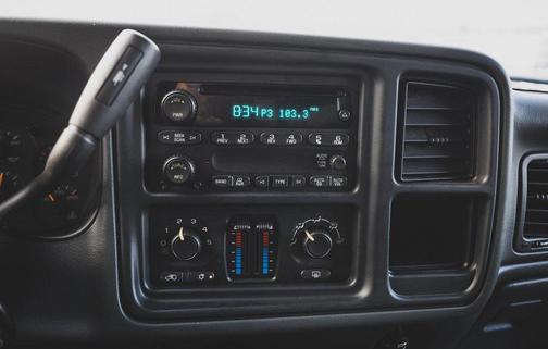 2005 Chevrolet Silverado 1500 LS Crew Cab