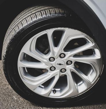 Silver Flare Metallic 2023 Chevrolet Bolt EUV FWD LT