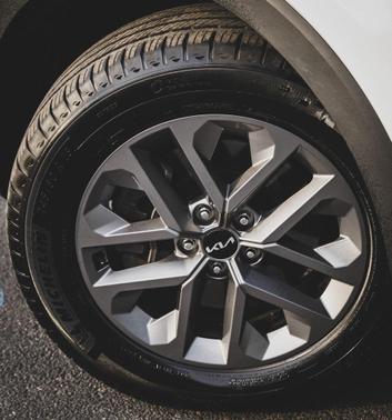 2023 Kia Telluride LX