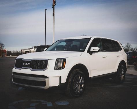 2023 Kia Telluride LX