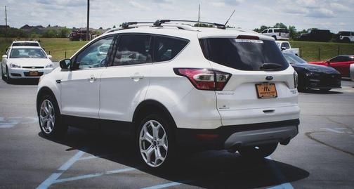 White Platinum Clearcoat Metallic 2017 Ford Escape Titanium