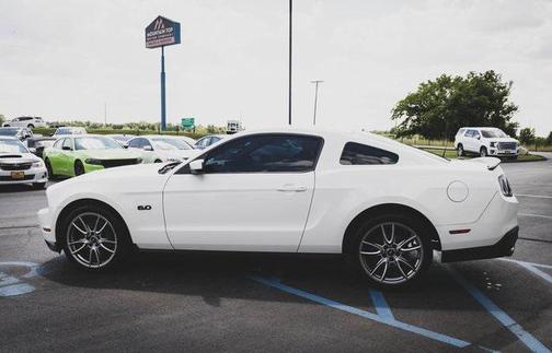 2011 Ford Mustang GT Premium