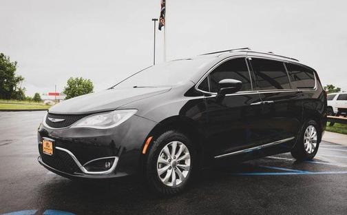 2018 Chrysler Pacifica Touring-L