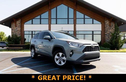 2020 Toyota RAV4 XLE