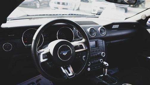 2016 Ford Mustang V6