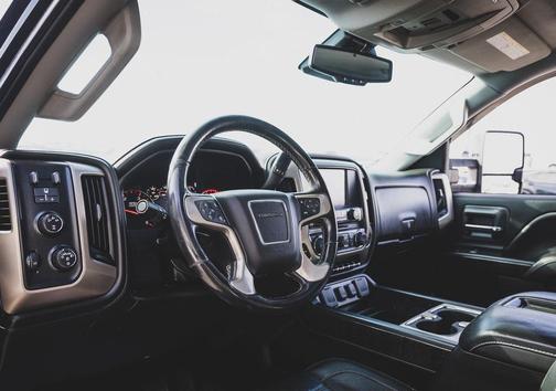 2015 GMC Sierra 2500 Denali