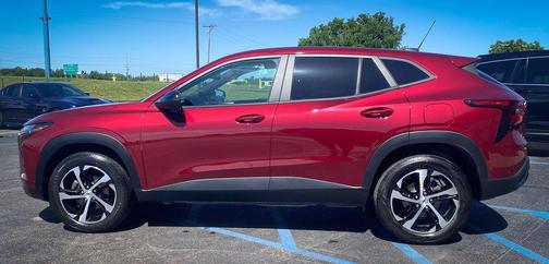 Crimson Metallic 2024 Chevrolet Trax FWD 1RS