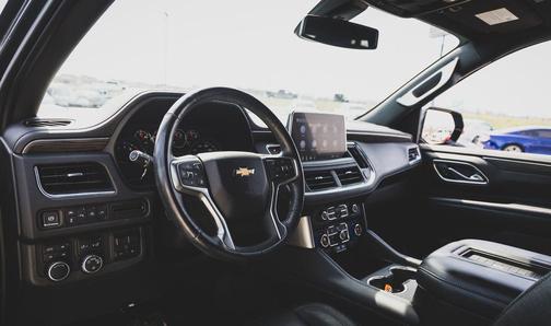 Shadow Gray Metallic 2021 Chevrolet Suburban LT