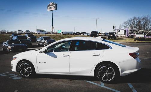 2021 Chevrolet Malibu FWD LT