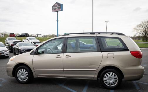 2007 Toyota Sienna CE