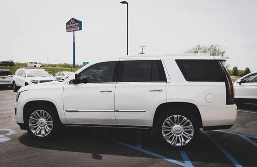 2016 Cadillac Escalade Platinum