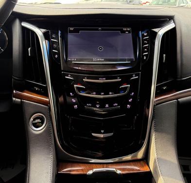 Radiant Silver Metallic 2016 Cadillac Escalade Luxury