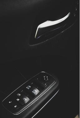 Pitch Black Clearcoat 2018 Dodge Charger R/T