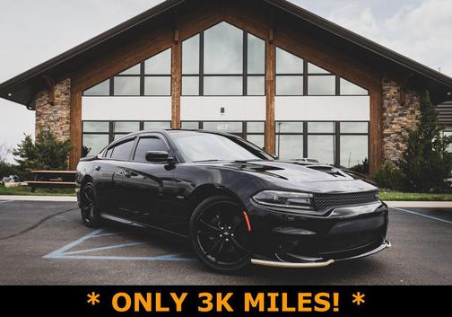 Pitch Black Clearcoat 2018 Dodge Charger R/T
