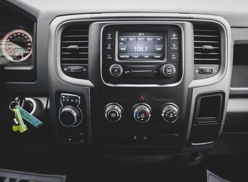 Bright Silver Metallic Clearcoat 2018 RAM 1500 Express