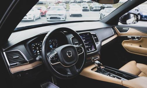 2017 Volvo XC90 T6 Inscription