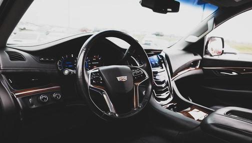 2016 Cadillac Escalade ESV Luxury