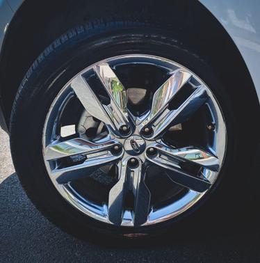 White Platinum Clearcoat Metallic 2014 Ford Edge Limited