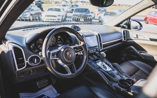 2017 Porsche Cayenne S