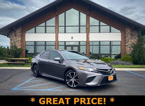 Predawn Gray Mica 2019 Toyota Camry SE