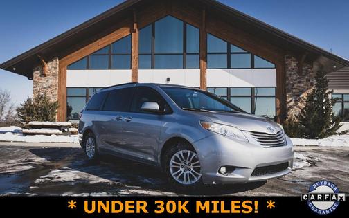 2017 Toyota Sienna XLE Premium