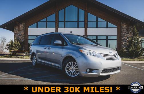 2017 Toyota Sienna XLE Premium