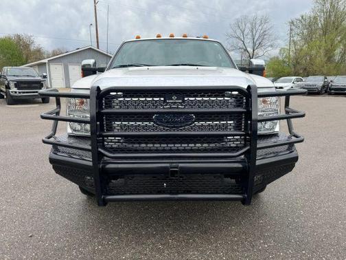 White Platinum Tri-Coat Metallic 2016 Ford F-350 Platinum