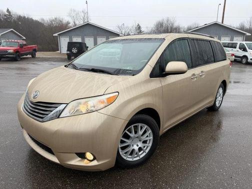 2011 Toyota Sienna XLE