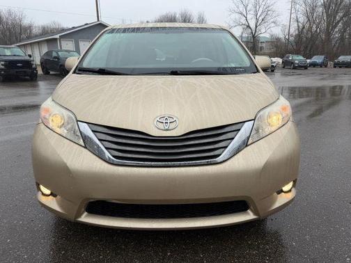 2011 Toyota Sienna XLE