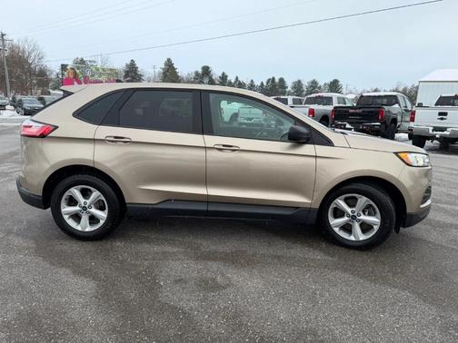 2020 Ford Edge SE