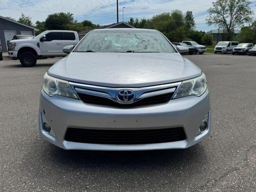 Classic Silver Metallic 2012 Toyota Camry Hybrid XLE