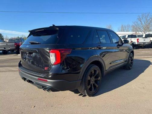 2022 Ford Explorer ST