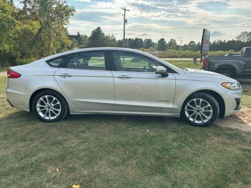 2019 Ford Fusion Hybrid SE