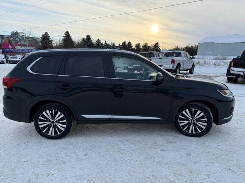 2019 Mitsubishi Outlander SE