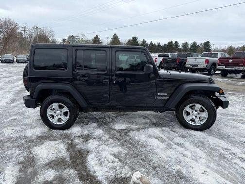 2017 Jeep Wrangler Unlimited Sport