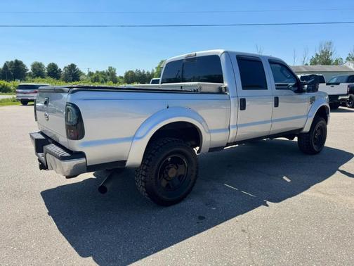 Silver Metallic 2008 Ford F-350 Lariat Super Duty