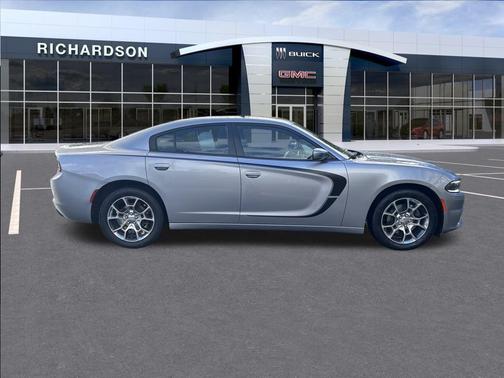 2015 Dodge Charger SXT