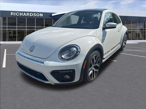 2016 Volkswagen Beetle 1.8T Dune
