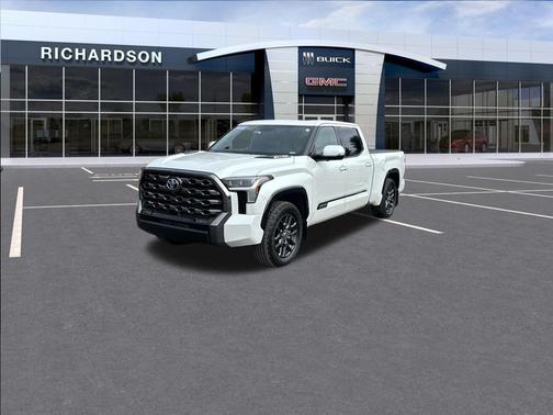 2022 Toyota Tundra Hybrid Platinum