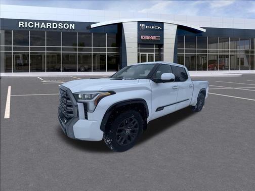 2022 Toyota Tundra Hybrid Platinum