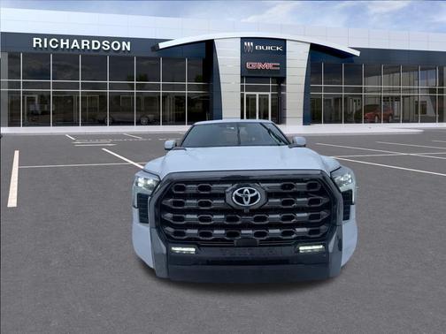 2022 Toyota Tundra Hybrid Platinum