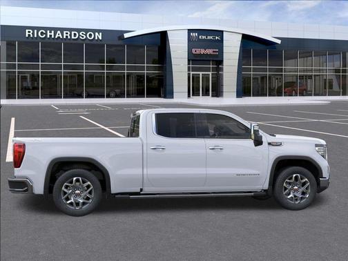 Glacier White Tricoat 2026 GMC Sierra 1500 SLT