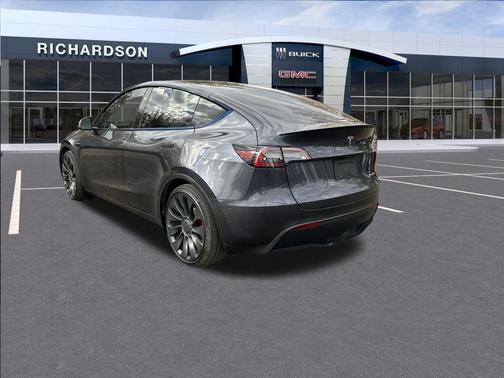 2024 Tesla Model Y Performance Dual Motor All-Wheel Drive