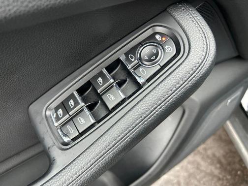 2020 Porsche Macan Base